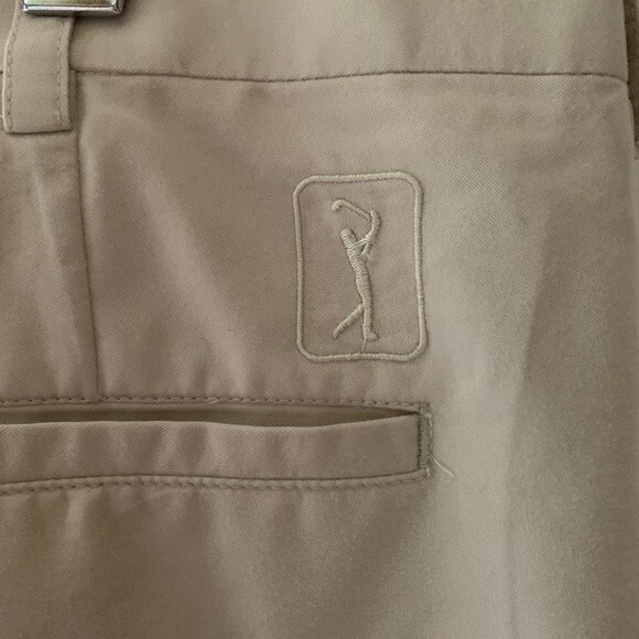 PGA Tour Tan Pleated 8.5"Inseam Golf Shorts Size 38 - Picture 6 of 11